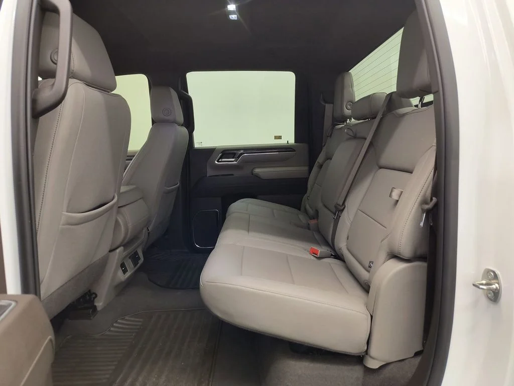 Used 2024 Summit White Chevrolet LTZ image 12