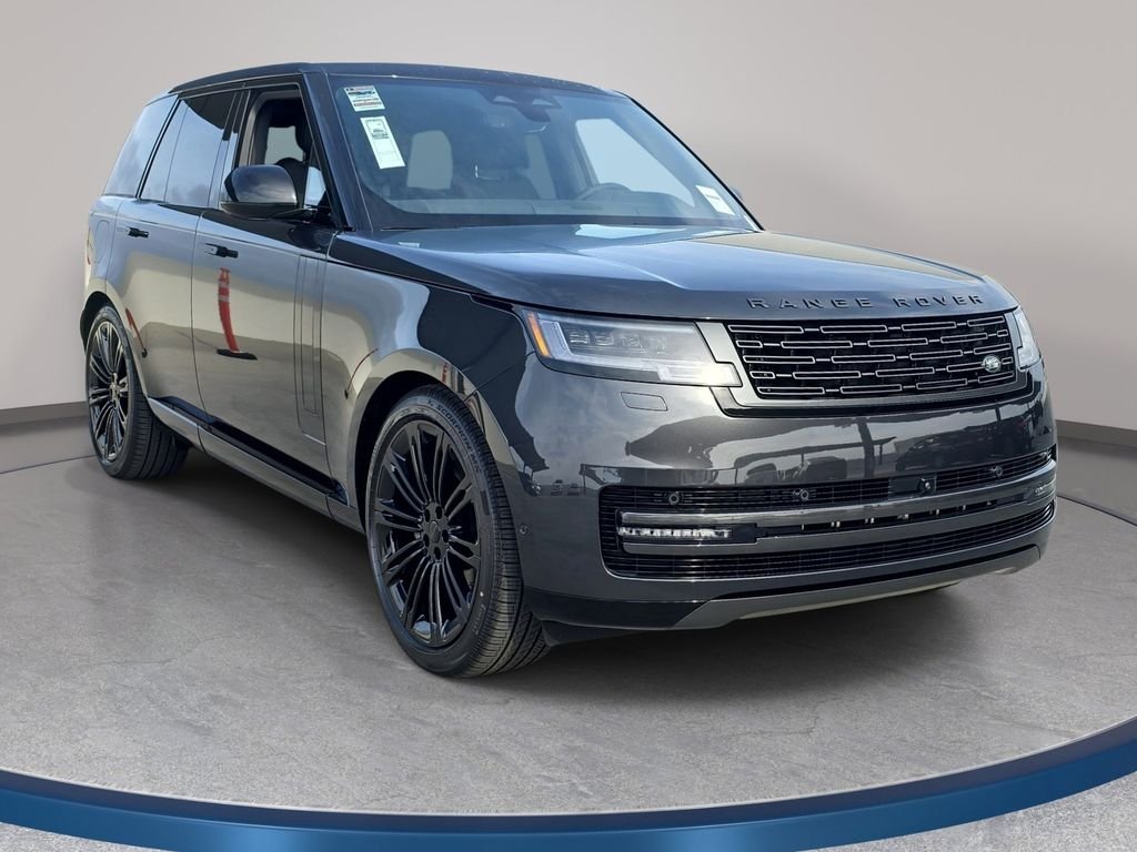 New 2026 Carpathian Grey Land Rover SE image 3