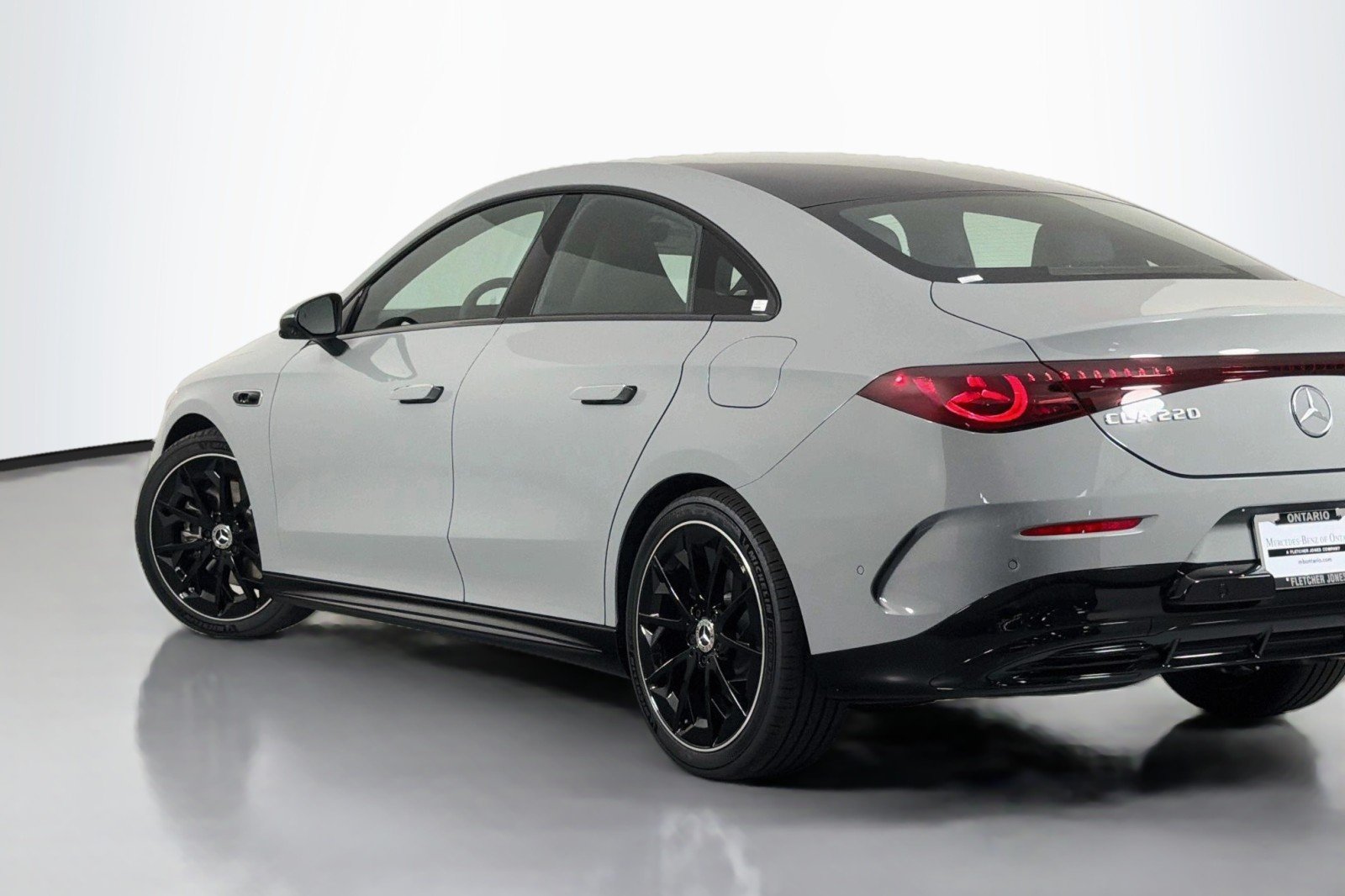 New 2027 MANUFAKTUR Alpine Grey Mercedes-Benz CLA 220 Hybrid image 14