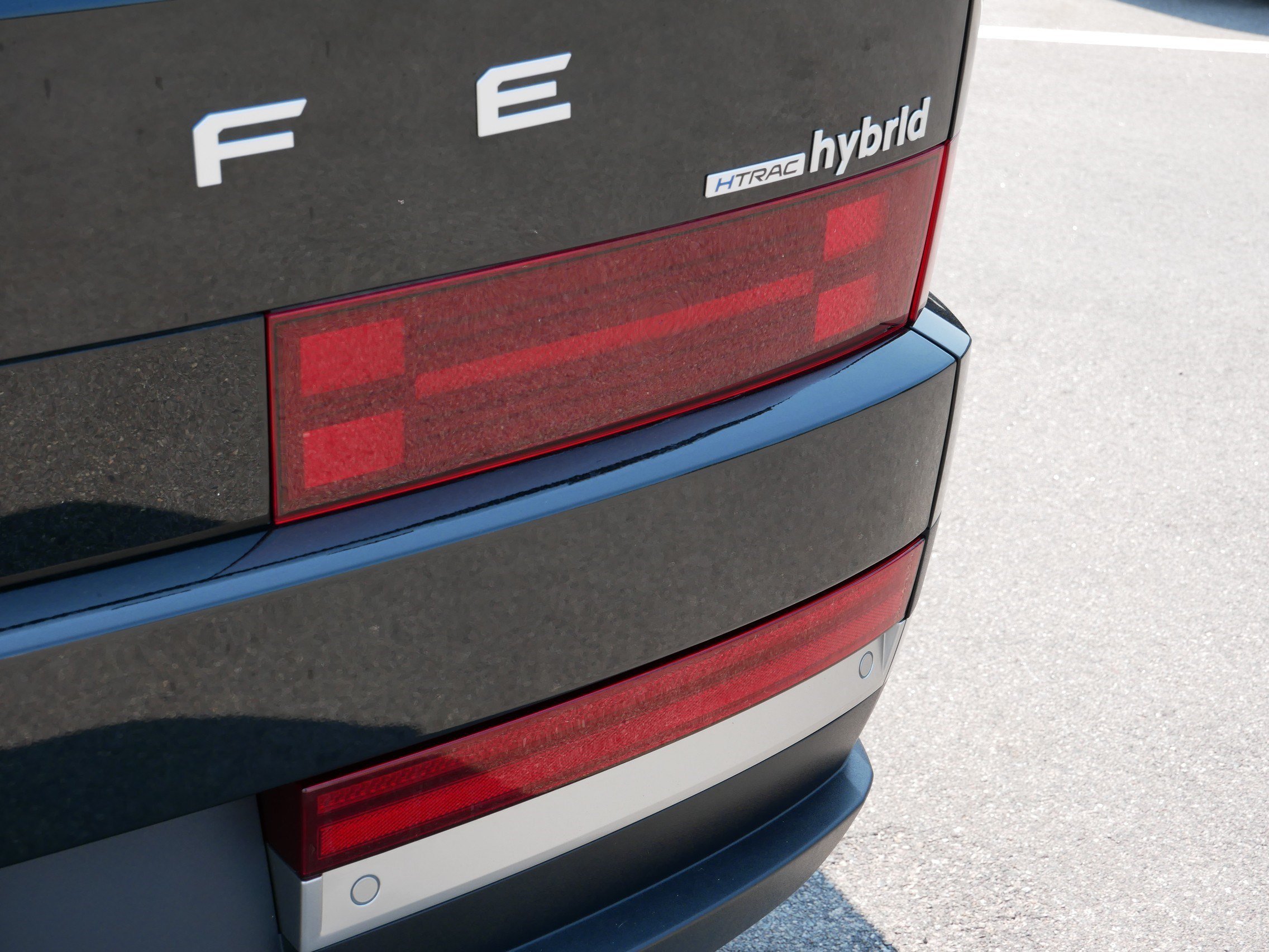 2026 Hyundai Santa Fe Limited - Photo 17