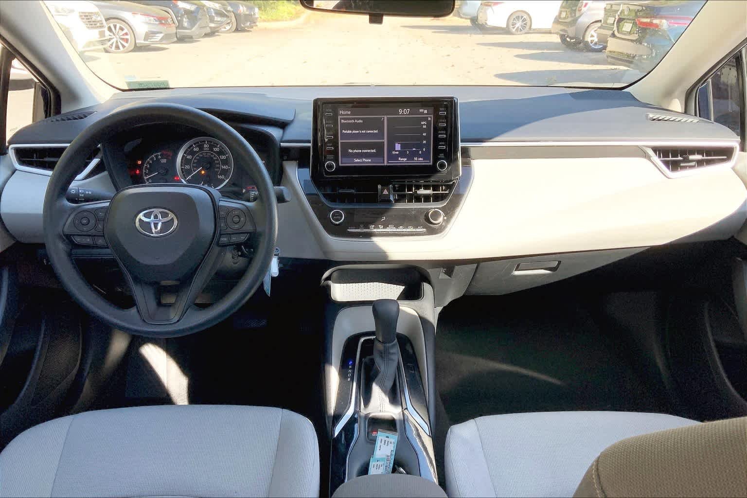 Used 2020 Blueprint Toyota LE image 15