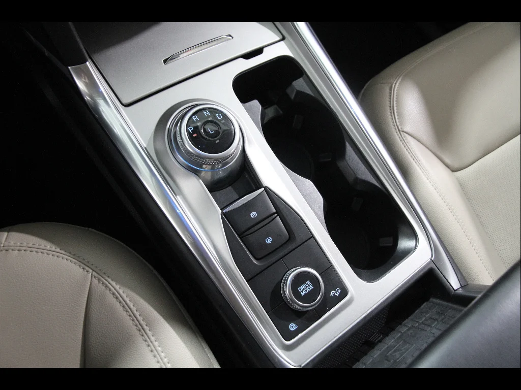Used 2023 Stone Blue Ford Limited image 16