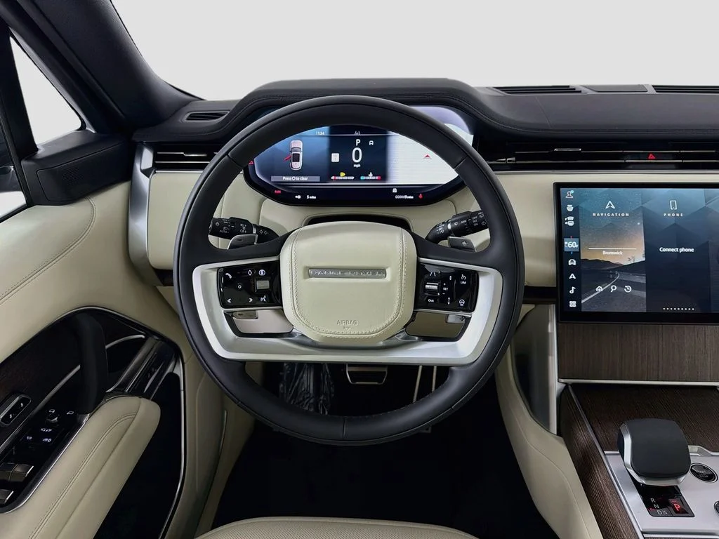 New 2027 Fuji White Land Rover SE image 24