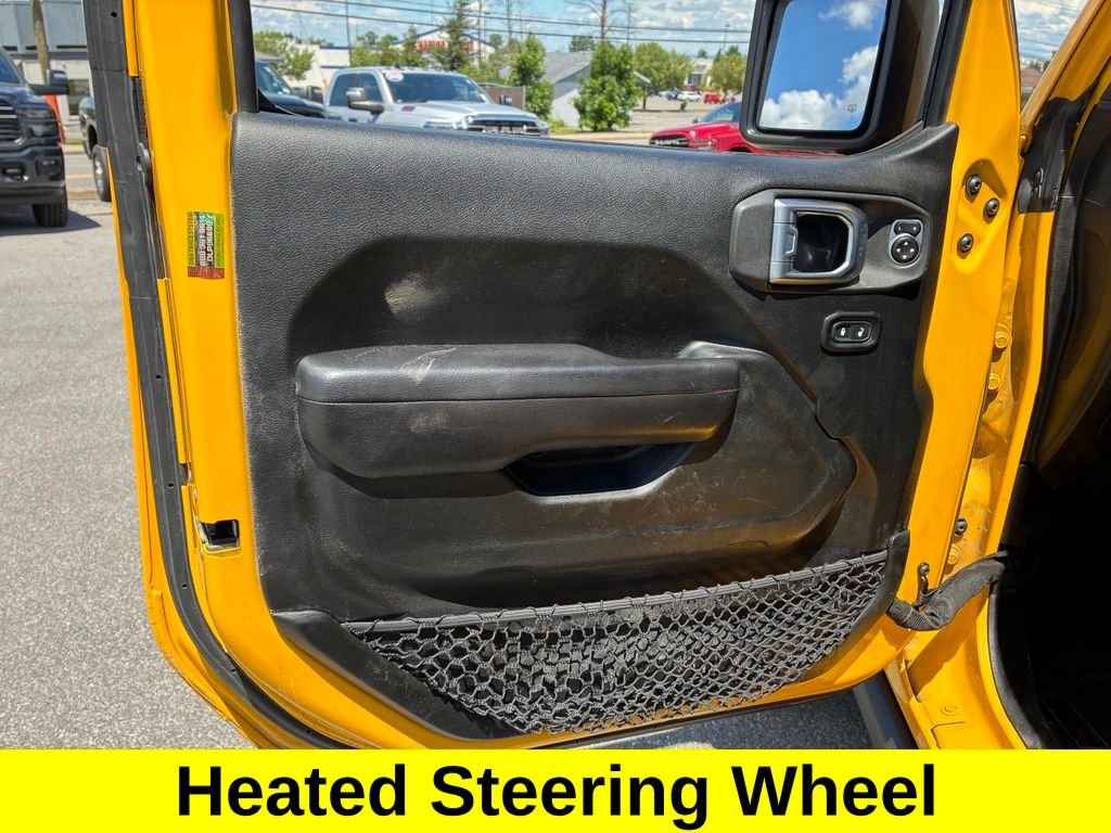 Used 2020  Jeep Rubicon image 14