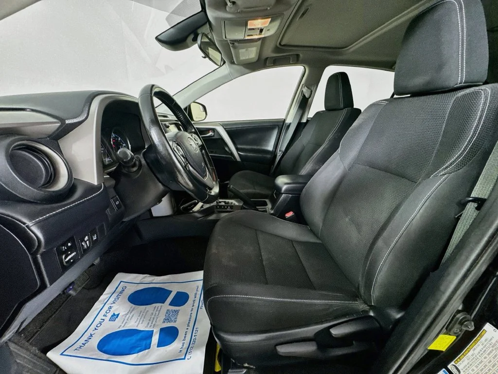 Used 2018 Black Sand Pearl Toyota XLE image 25