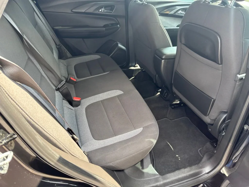Used 2021 Mosaic Black Metallic Chevrolet LT image 25