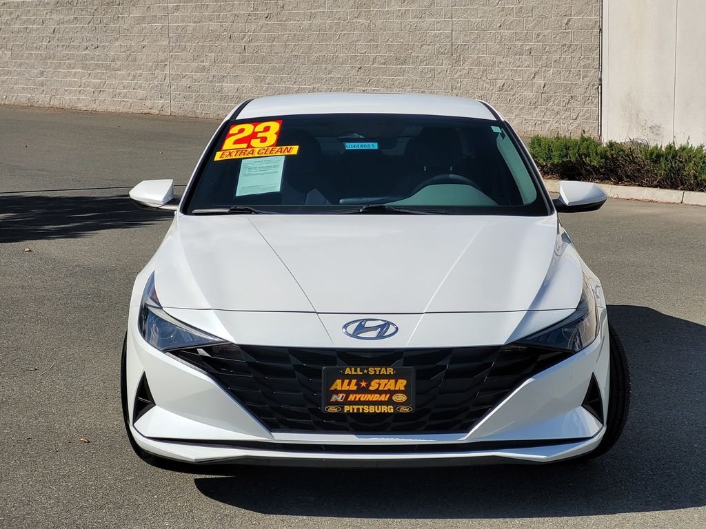 Used 2023 Gray Hyundai SEL image 2