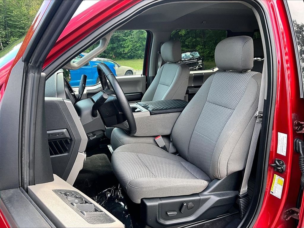 Used 2020 Red Ford XLT image 10