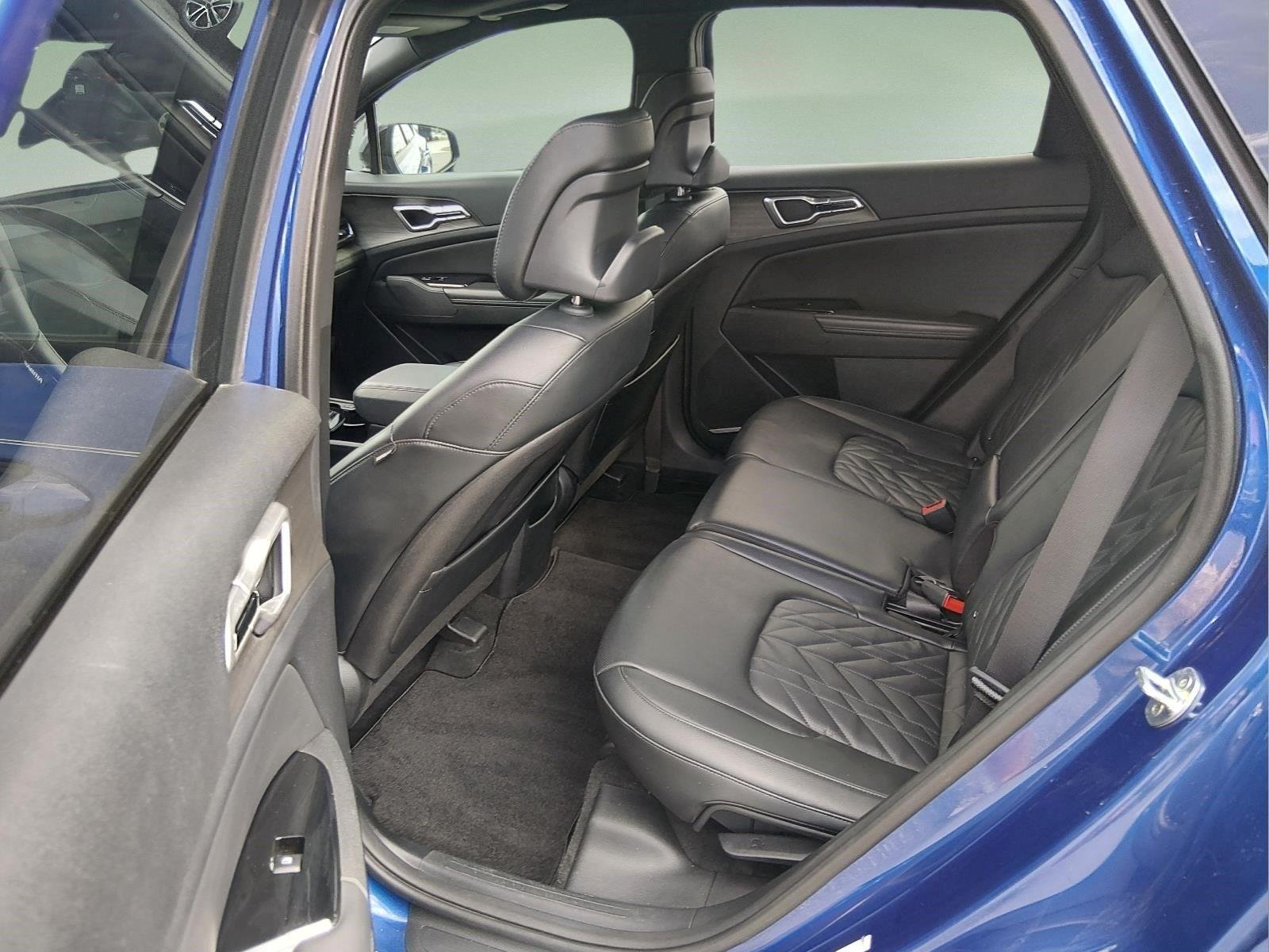 Used 2023 Sapphire Blue Kia X-Line image 19