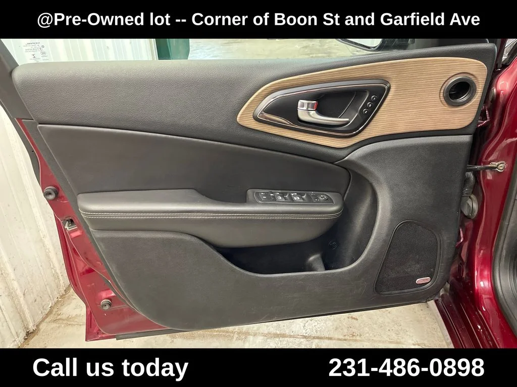 Used 2015 Red Chrysler C image 15