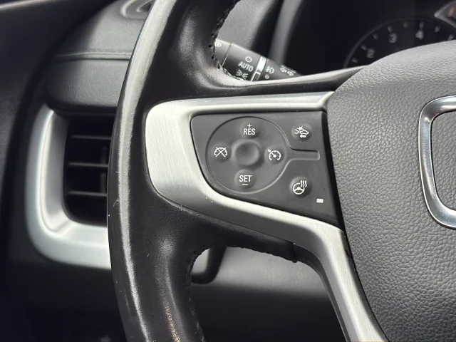 Used 2022 Blue GMC SLT image 16