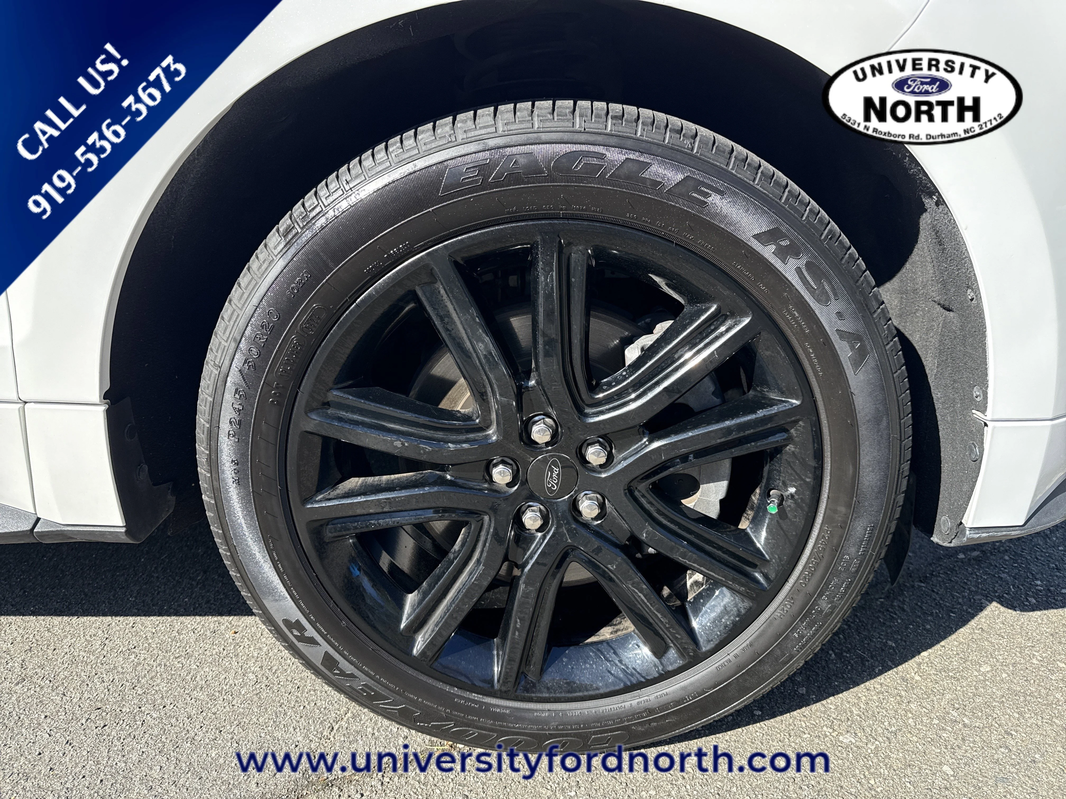 Used 2022 White Metallic Ford ST Line image 9