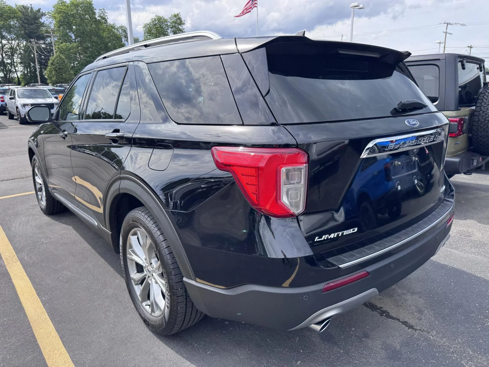 Used 2022 Agate Black Ford Limited image 6