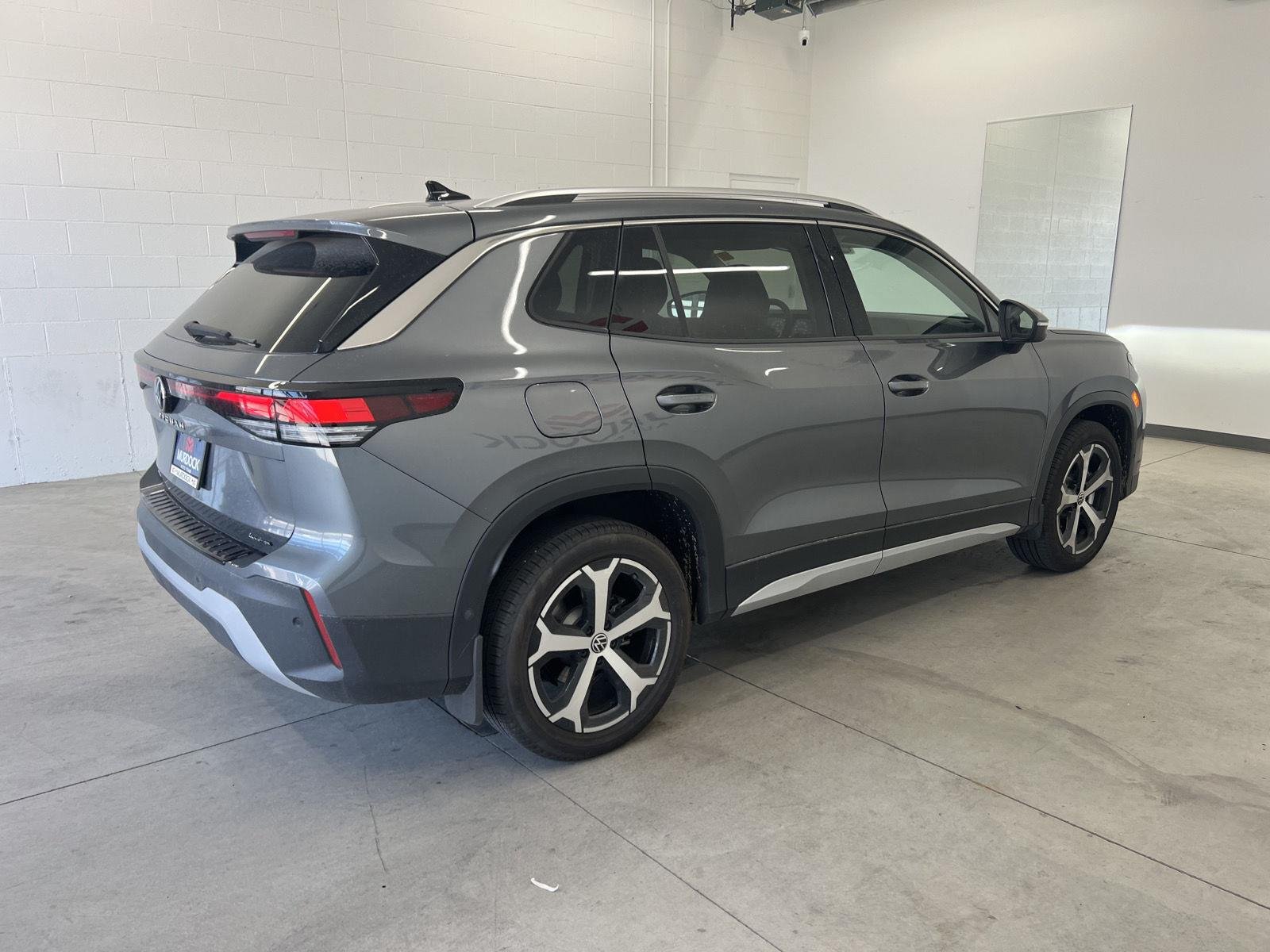 2026 Volkswagen Tiguan SE - Photo 11