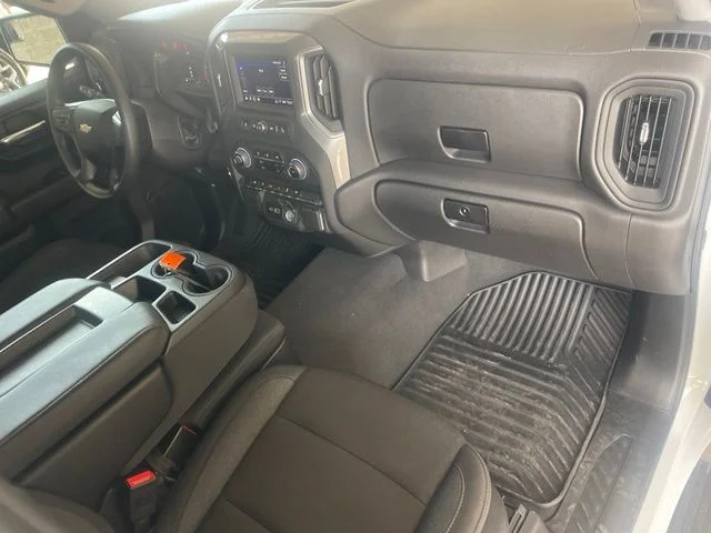 Used 2025 White Chevrolet Custom image 17