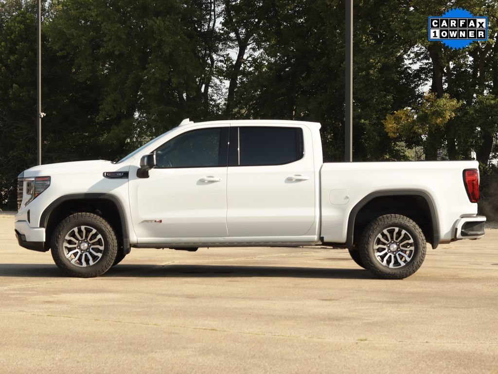 Used 2023 SUMMIT WHITE GMC AT4 image 4