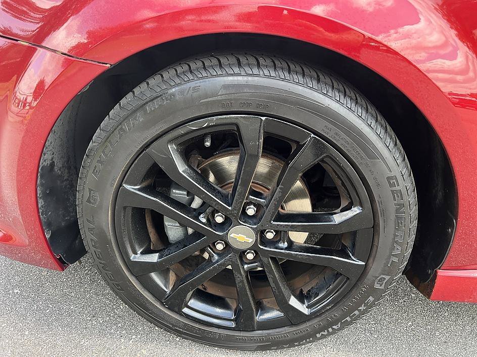 Used 2017 Cajun Red Tintcoat Chevrolet Premier image 9