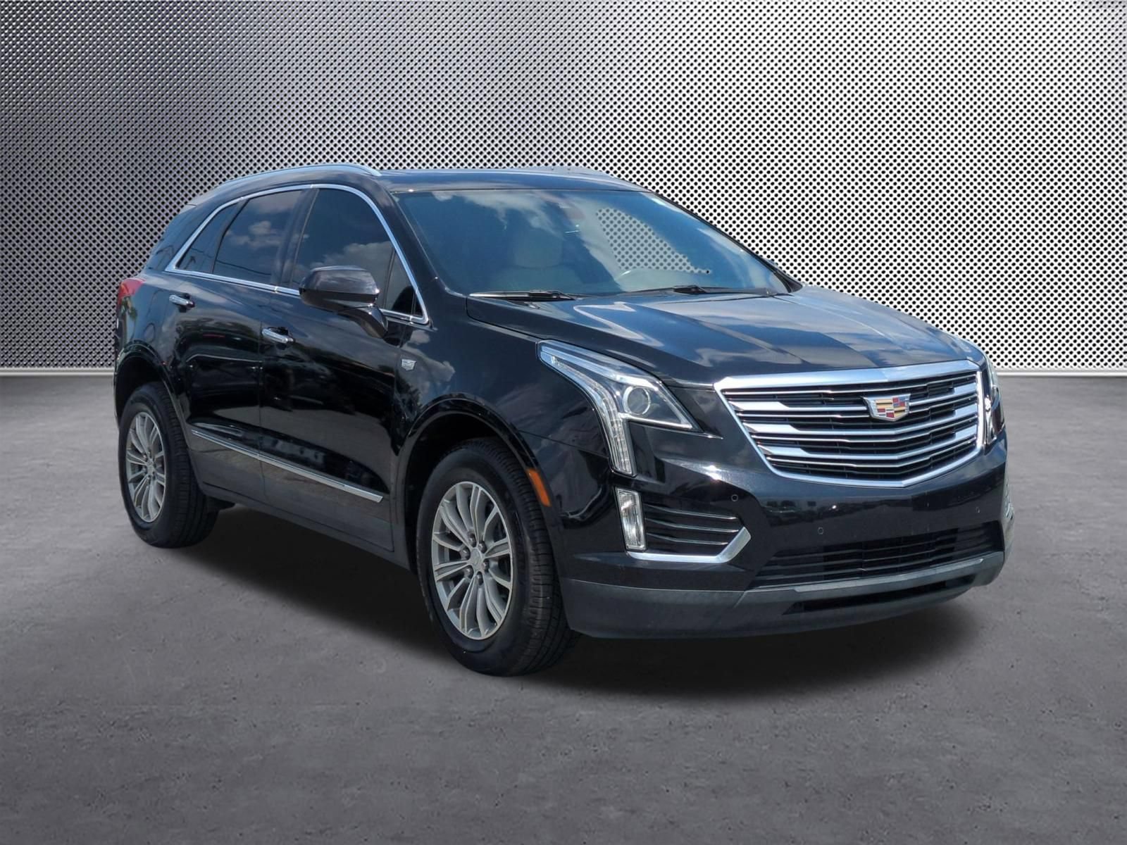 Used 2018 Stellar Black Metallic Cadillac Luxury FWD image 7