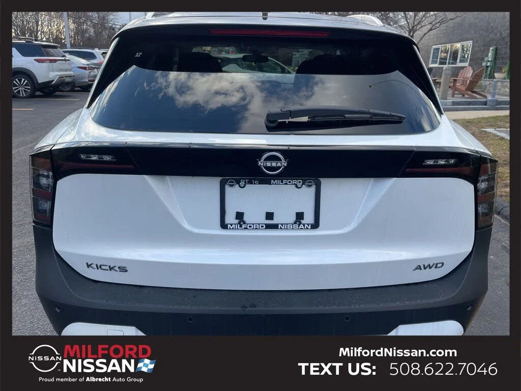 Used 2026 White Nissan SV image 4