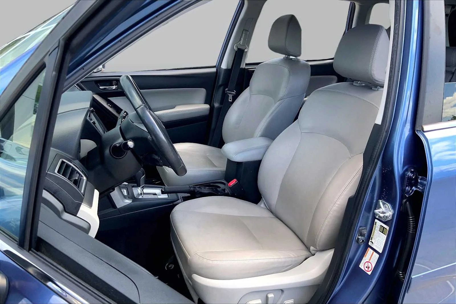 Used 2016 Quartz Blue Pearl Subaru 2.5i Limited image 9