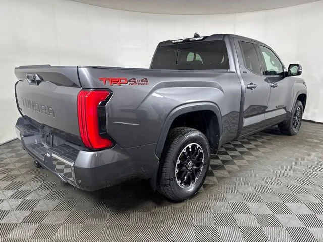 Used 2022 Gray Toyota SR5 image 3