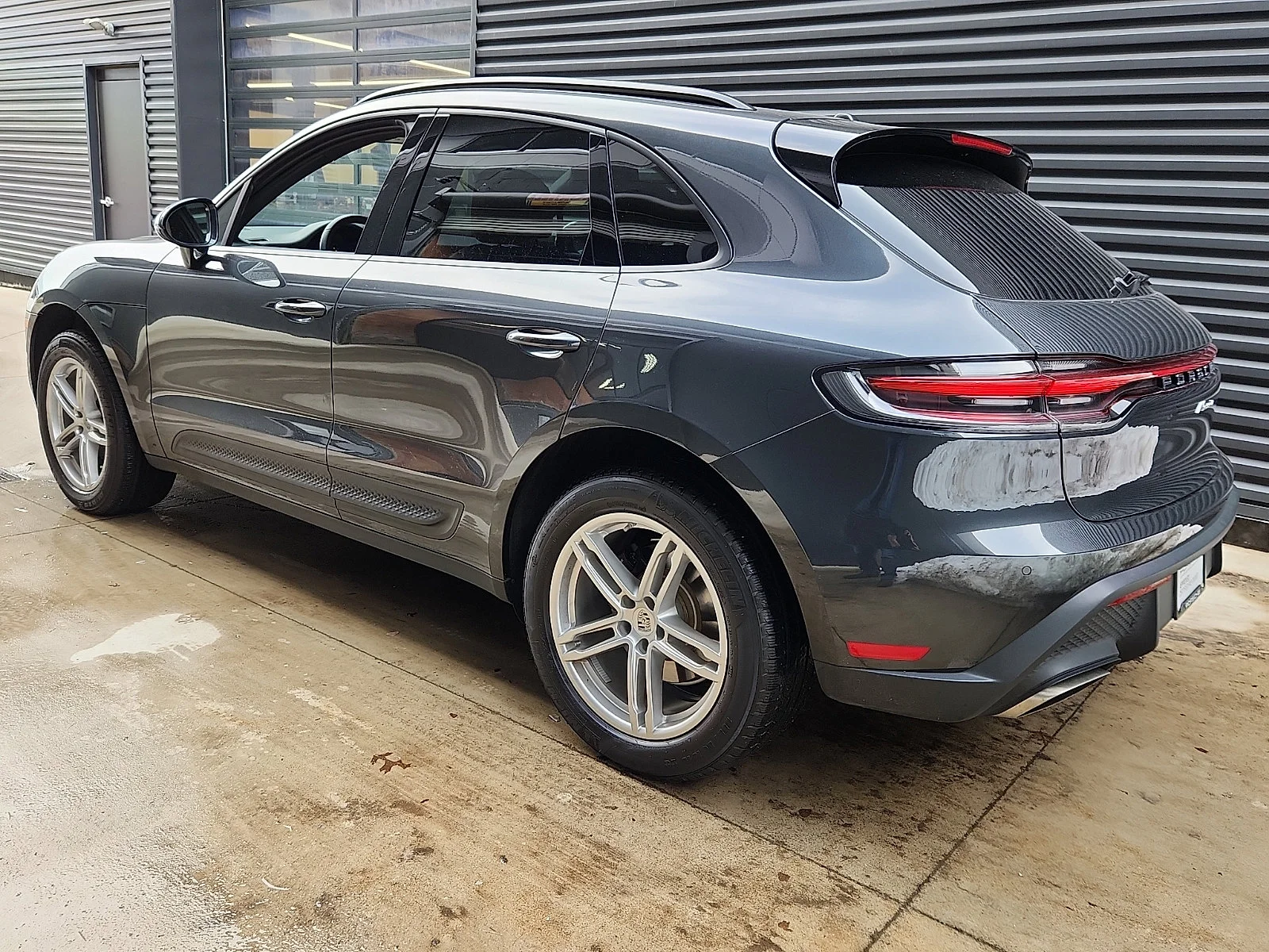 Used 2025 Volcano Grey Metallic   2H Porsche  image 3