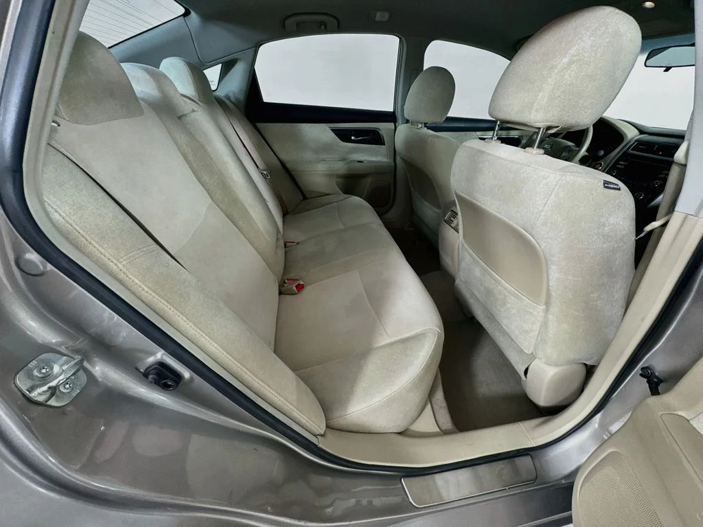Used 2013 Beige Nissan 2.5 SV image 32