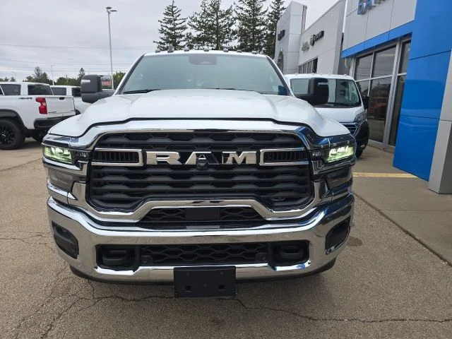 2026 RAM 2500 Tradesman - Photo 2