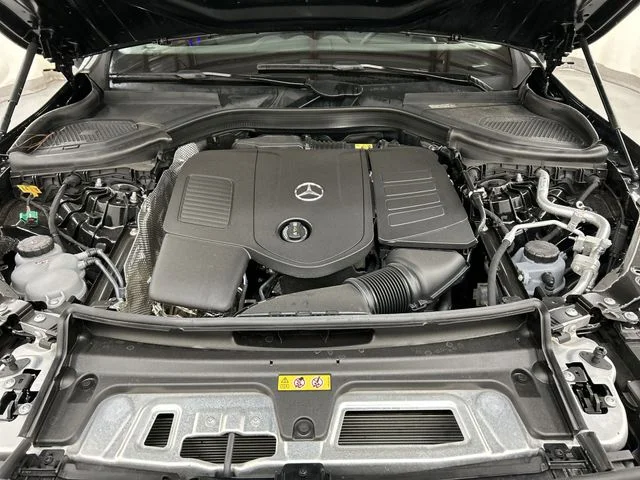 Used 2025 Black Mercedes-Benz GLC 350e image 6
