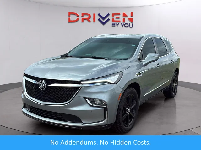 2024 Buick Enclave Essence's photo