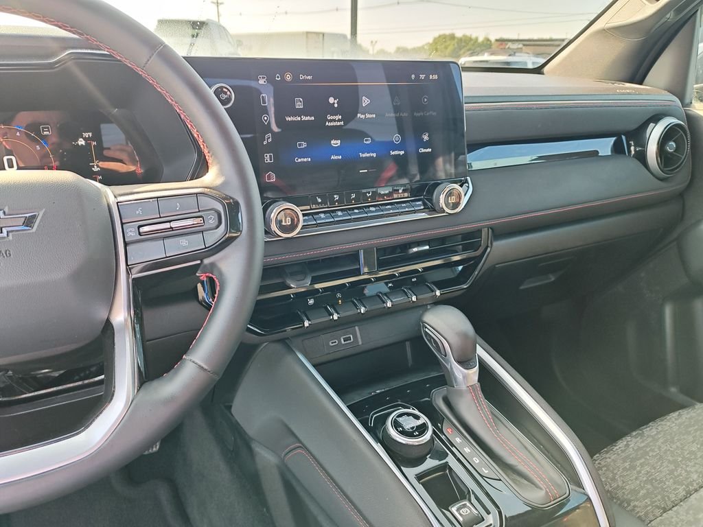 Used 2023 White Chevrolet Z71 image 20