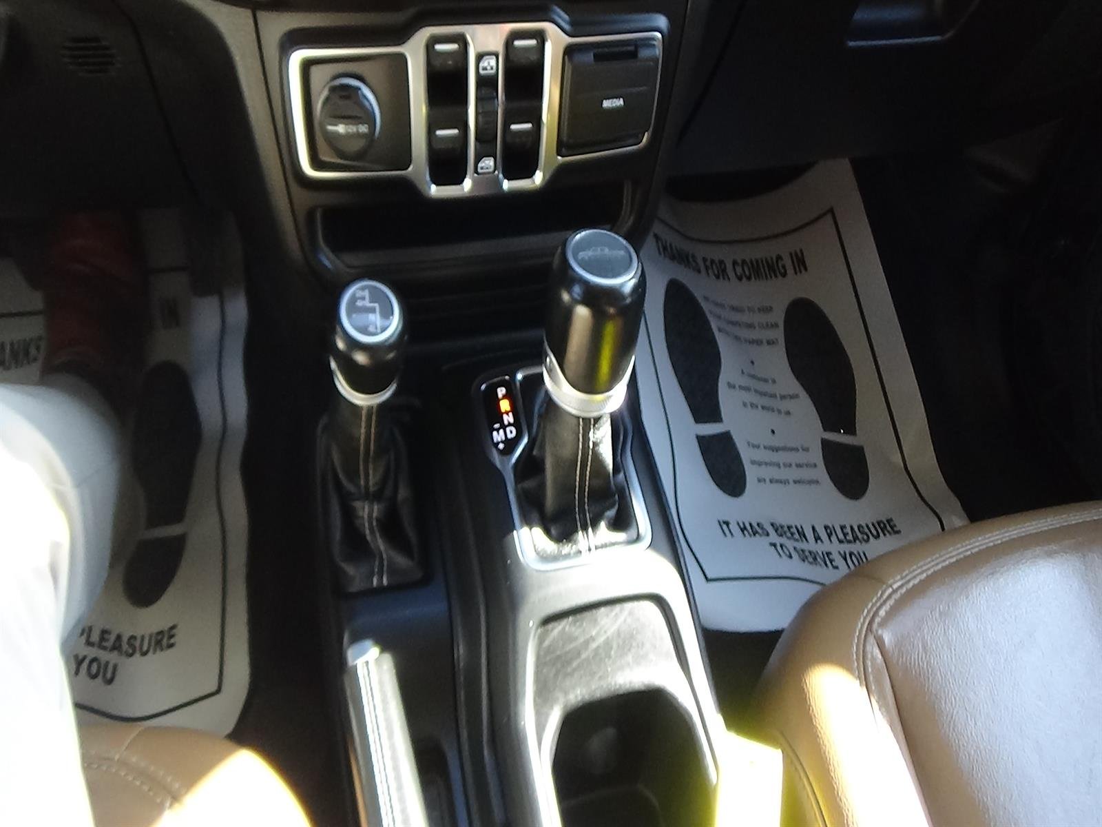 Used 2021 Black Clear Coat (px8) Jeep Overland image 32