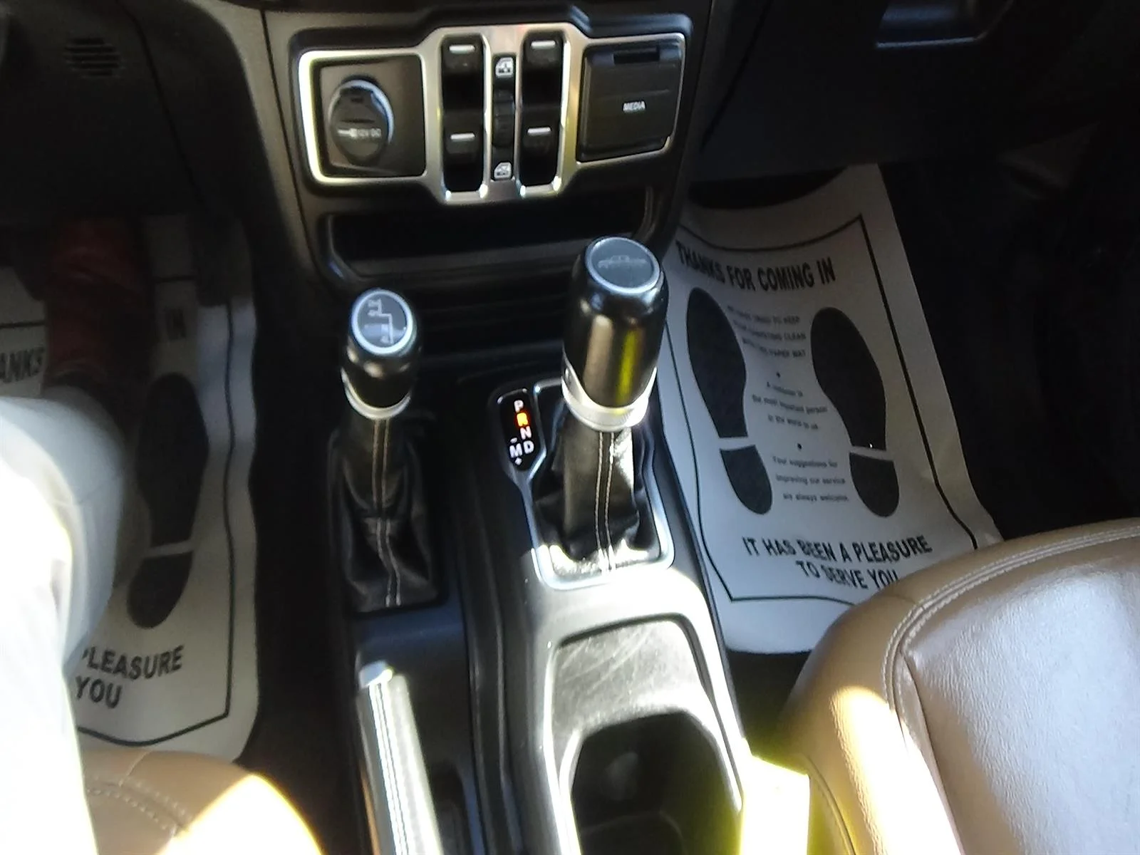 Used 2021 Black Clear Coat (px8) Jeep Overland image 32