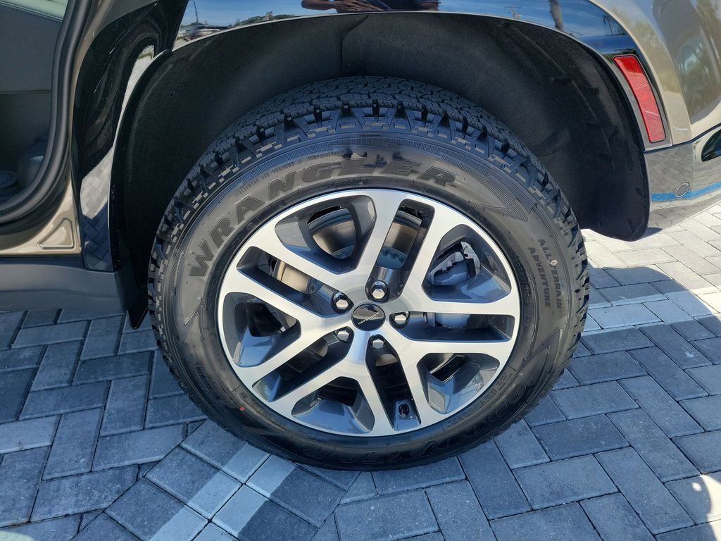 New 2026 Gondwana Stone Land Rover X-Dynamic SE image 13