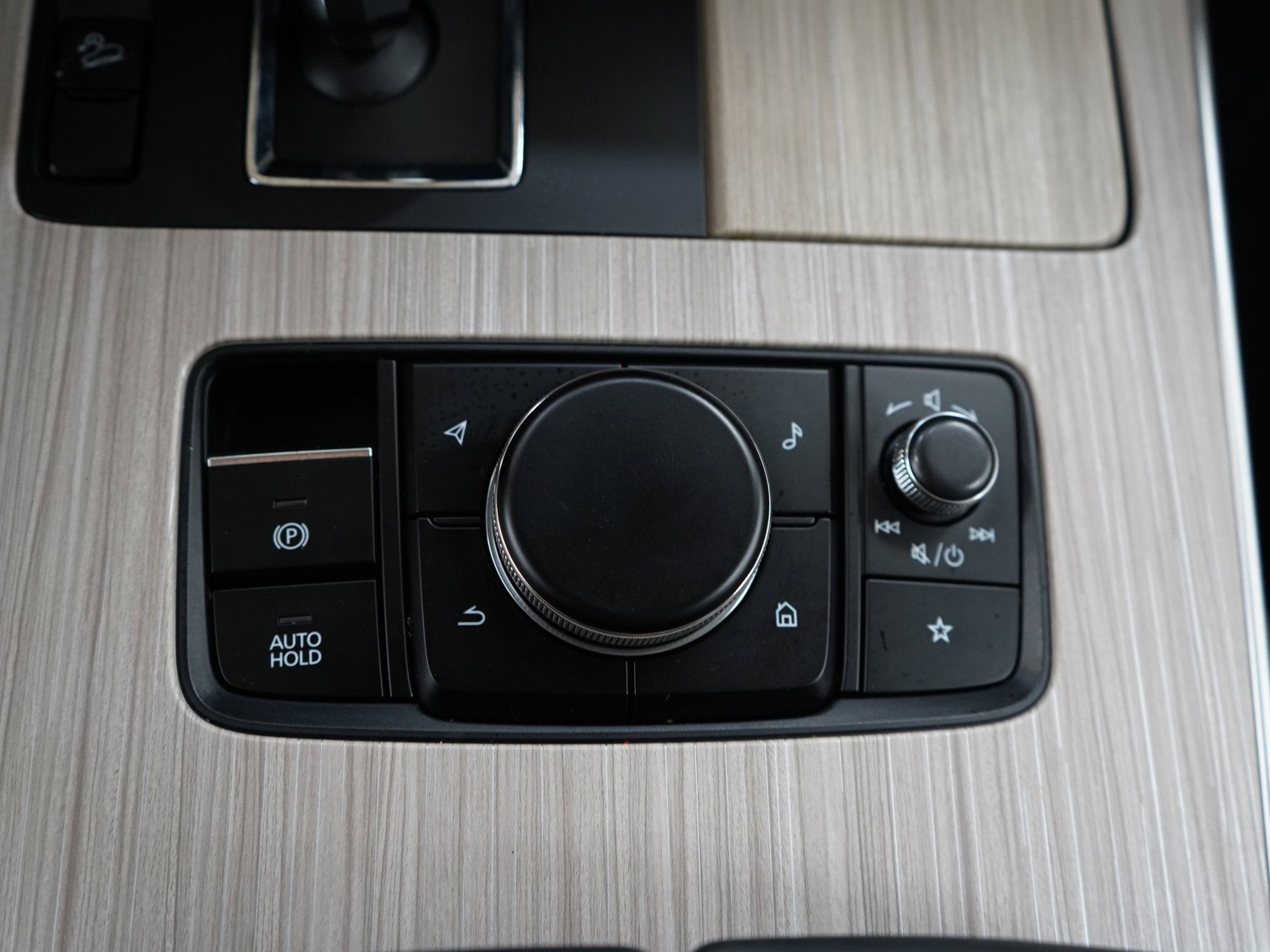 Certified Used 2024 Jet Black Mica Mazda Preferred image 25