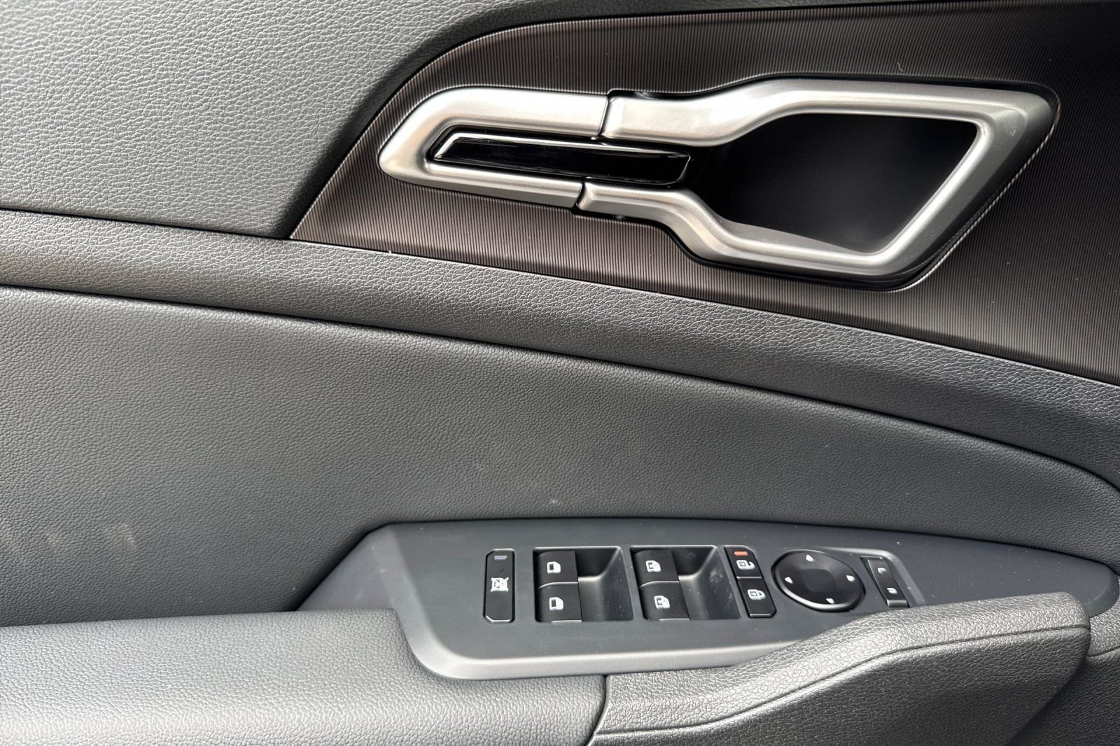 2026 Kia Sportage EX Hybrid - Photo 7
