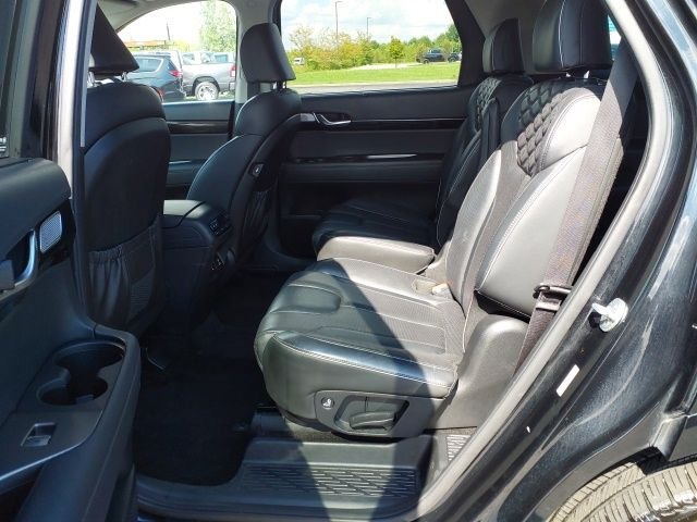 Used 2021 Black Hyundai Limited image 21