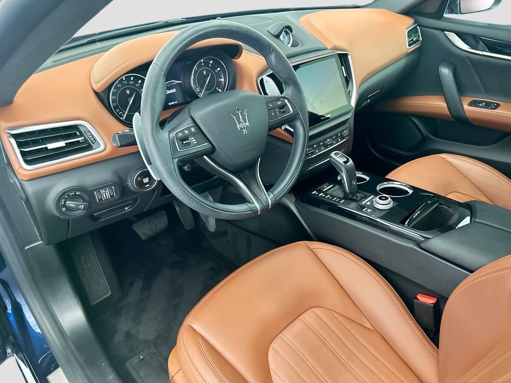Used 2023  Maserati Modena image 9