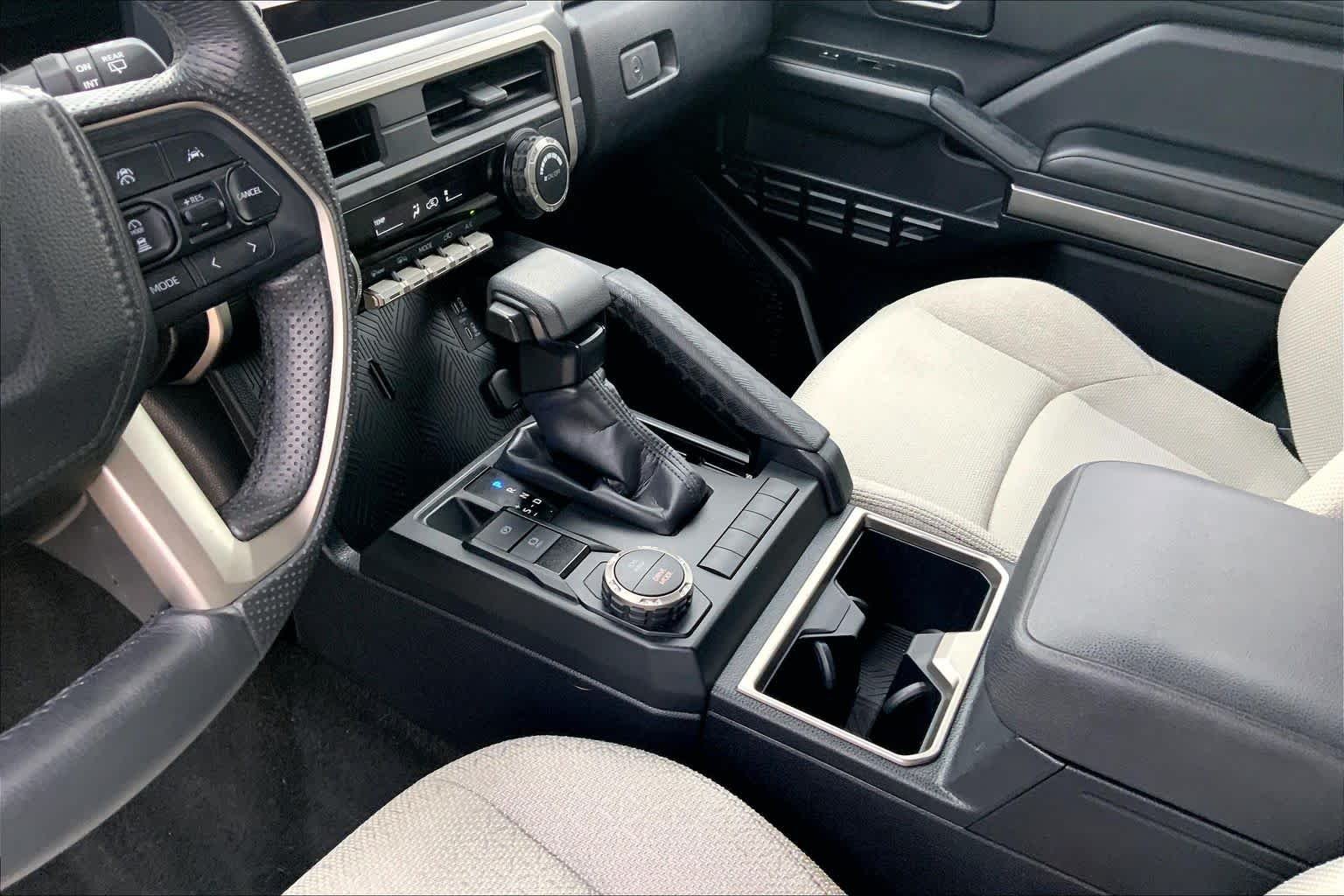 Used 2025 Underground Toyota SR5 image 15