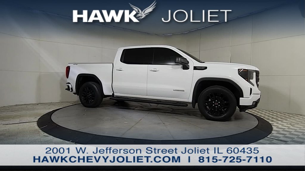 Used 2022 White GMC Elevation image 8