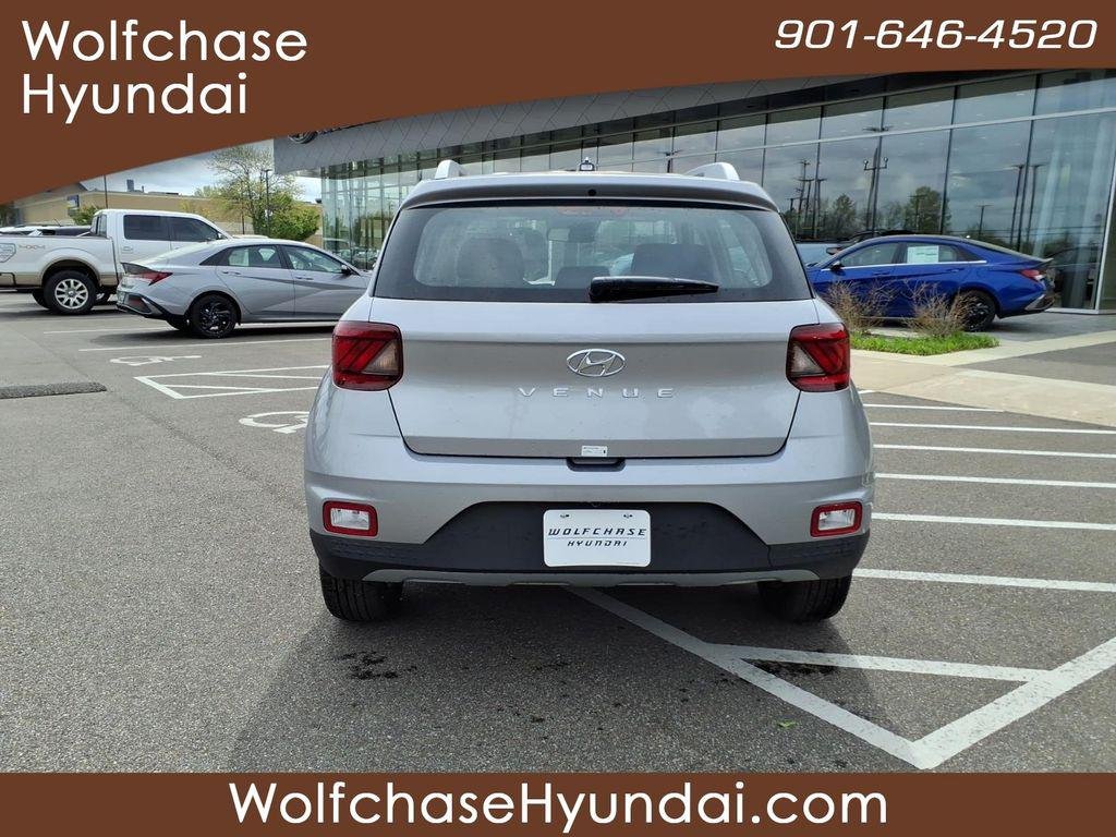 New 2026 Silver Hyundai SEL image 4