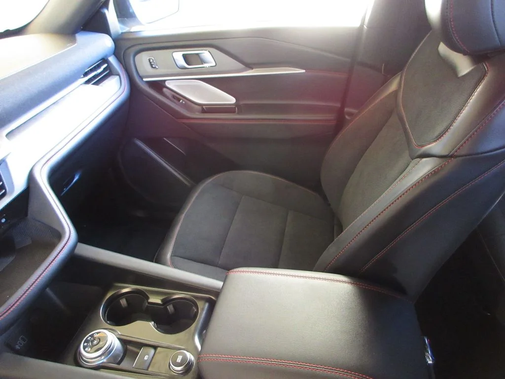 New 2026 Space White Metallic Ford ST image 22