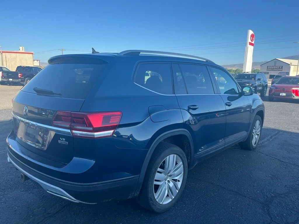 Used 2019 Blue Volkswagen 3.6L V6 SE image 8