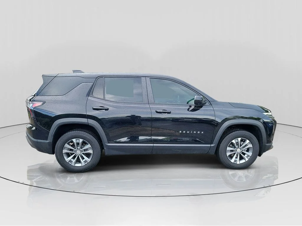 Used 2025 Black Chevrolet LT image 8