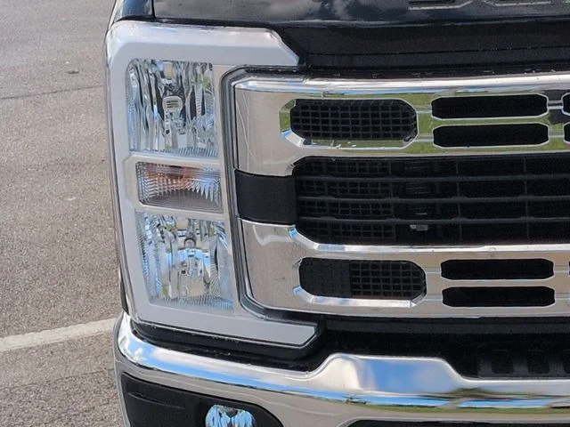 New 2026 Black Ford XLT image 10