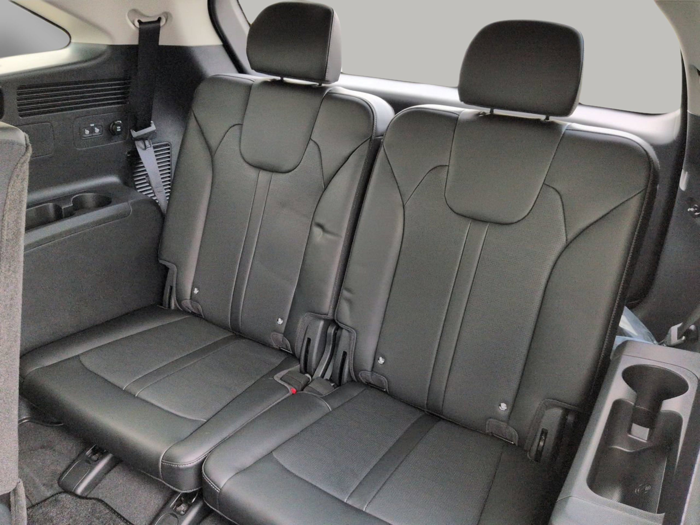 New 2026 Wolf Gray Kia S image 17