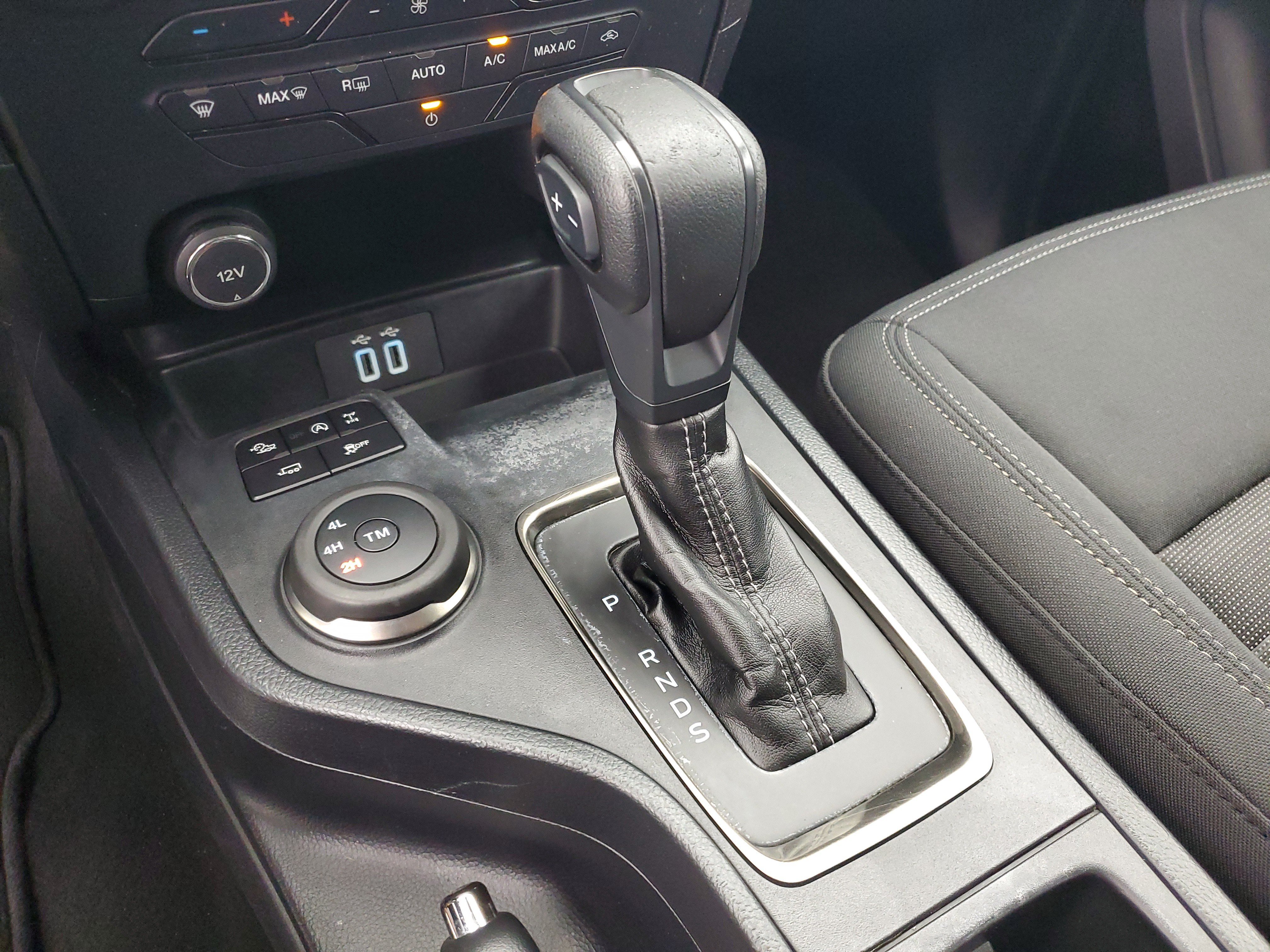 Used 2020 Magnetic Metallic Ford XLT image 28