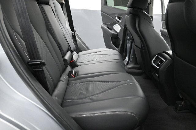 Used 2023  Acura Technology Package image 20