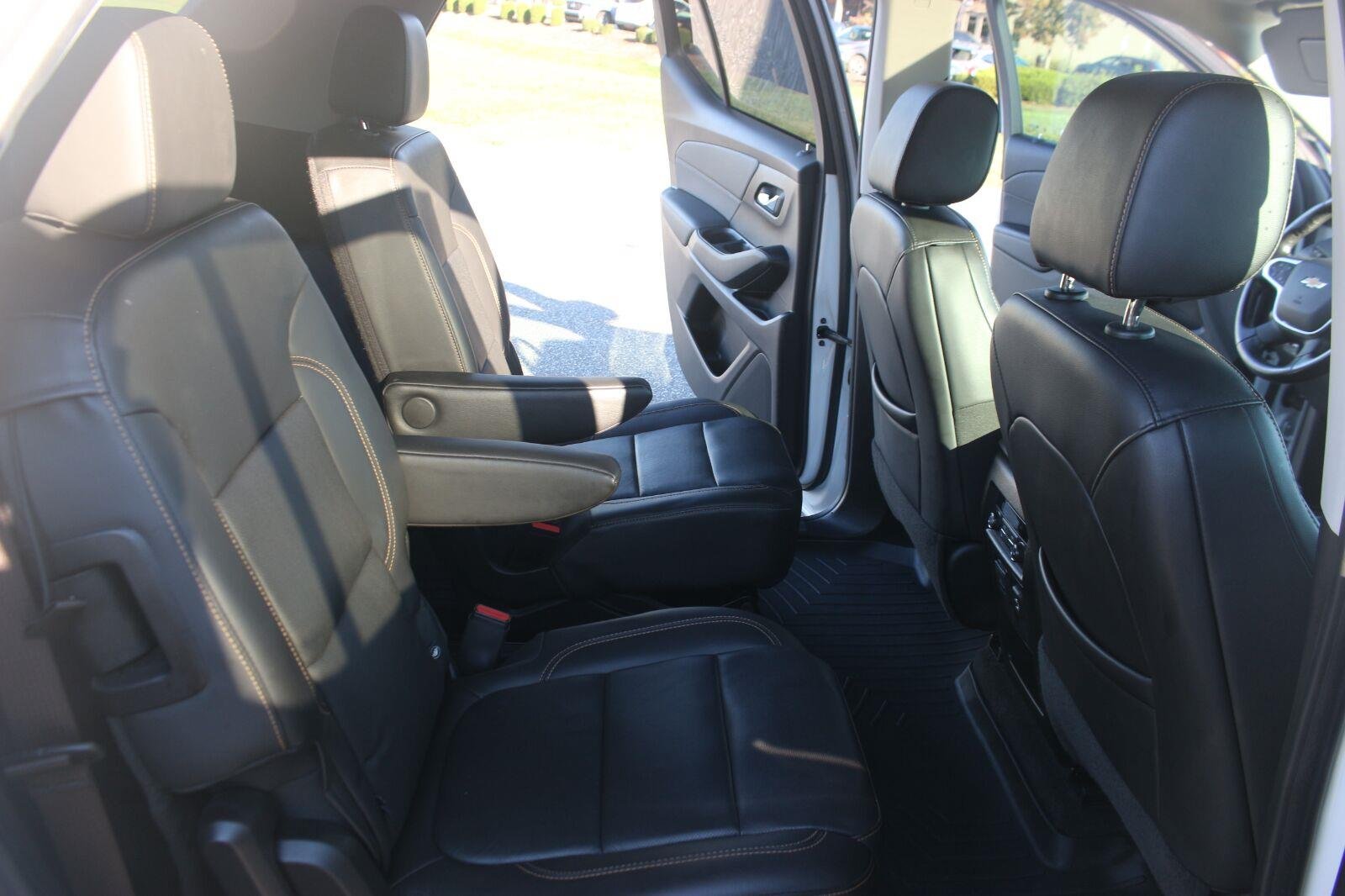 Used 2021 SUMMIT WHITE Chevrolet Premier image 39