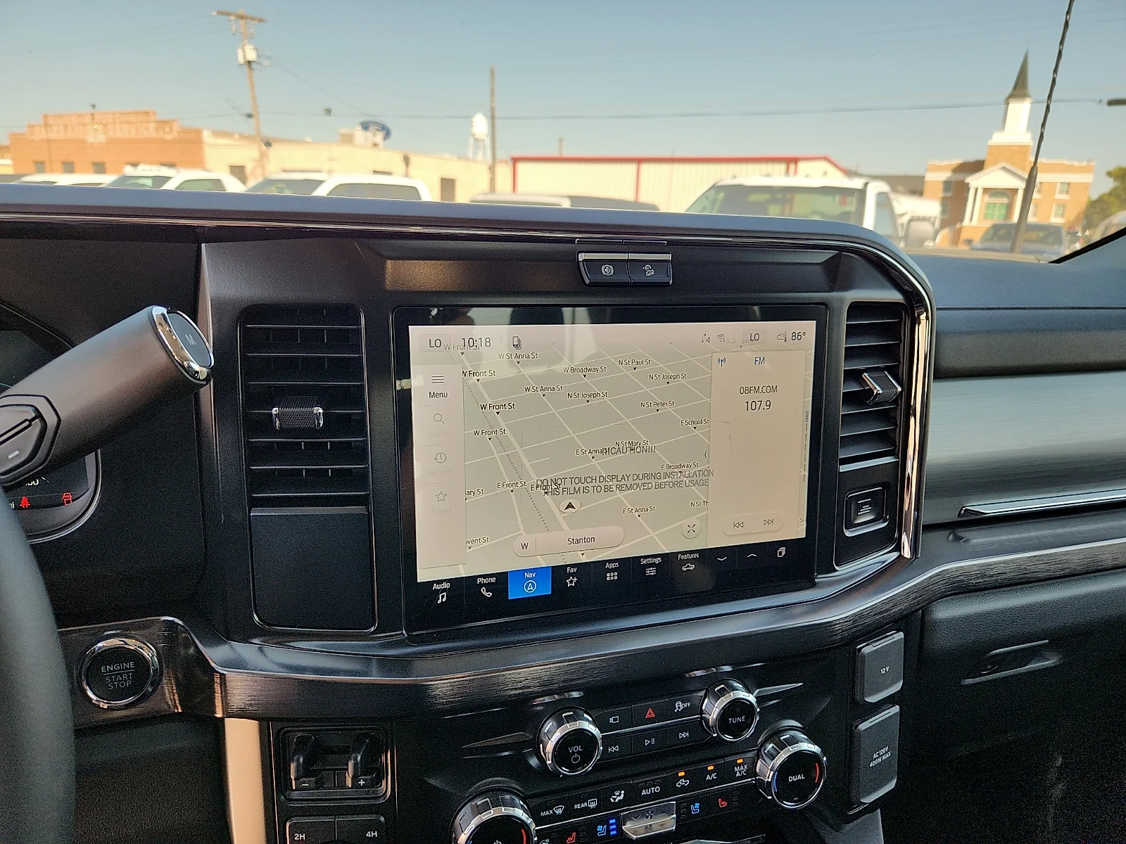 New 2027 Oxford White Ford Lariat image 24